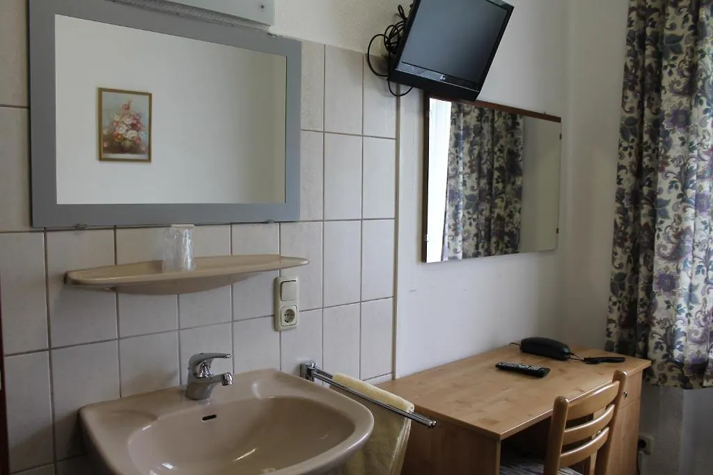 Gasthof Pension Locarno München